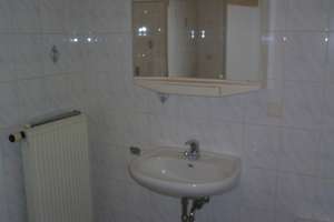 Alltagstaugliche 3 Zimmer in Wiesbaden-Biebrich – Rathausstraße 75, 65203 Biebrich, Wiesbaden – Vorschaubild 13