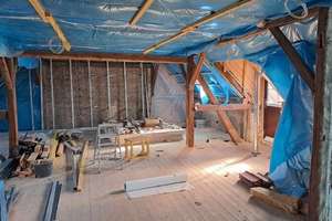 Teilsaniertes Zweifamilienhaus. Freies DG zum individuellen Ausbau vorbereitet. 1000m² Grundstück – Die vollständige Adresse der Immobilie erhältst du vom Anbieter., 6369 Köthen (Anhalt) – Vorschaubild 1