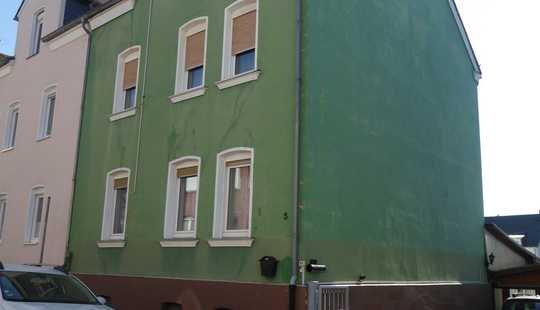 Bild von ***Großzügiges Wohnhaus mit kleinen Nebengebäuden und Garten in ruhiger Lage von Diez-Freiendiez***