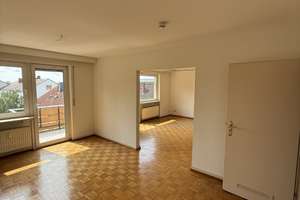 Attraktive 3-Zimmer-Wohnung mit Balkon, Mansarde und Keller sucht Eigentümer oder Kapitalanleger – Hauberrisserstraße 34, 65189 Südost, Wiesbaden – Vorschaubild 3