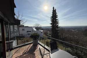 Raum und Licht -- Villa mit Einliegerwohnung in Villingen in bester Aussichtslage – Schwarzwald-Baar-Kreis – Vorschaubild 2