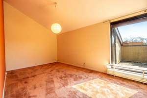 Großzügige Dachgeschoss-Wohnung 3 Zimmer + 2 Galerien mit großer Terrasse in Berlin-Lichterfelde! – Die vollständige Adresse der Immobilie erhältst du vom Anbieter., 12207 Lichterfelde, Berlin – Vorschaubild 5