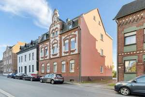 Altbau-Charme mit Geschichte - MFH mit 5 WE und 4 Garagen in Herne – Die vollständige Adresse der Immobilie erhältst du vom Anbieter., 44625 Holsterhausen, Herne – Vorschaubild 2