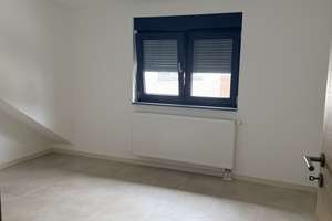 Moderne, kernsanierte 2-Zimmer-Dachgeschosswohnung in zentraler Lage – ideal für Singles, Paare oder – Maybachstraße 22/1, 74076 Heilbronn, Heilbronn – Vorschaubild 8