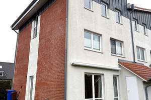 Außergewöhnliches Reihenendhaus in Bad Bramstedt – Die vollständige Adresse der Immobilie erhältst du vom Anbieter., 24576 Bad Bramstedt – Vorschaubild 1