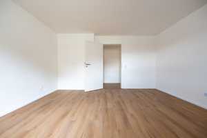 NEU sanierte Wohnungen in zentraler Lage – Stockacher Straße 4-6, 78532 Tuttlingen (Kreis) – Vorschaubild 2
