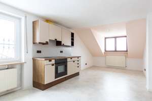 Großzügige 3-Zimmer-Dachgeschoss-Wohnung – Die vollständige Adresse der Immobilie erhältst du vom Anbieter., 85055 Mailing, Ingolstadt – Vorschaubild 2
