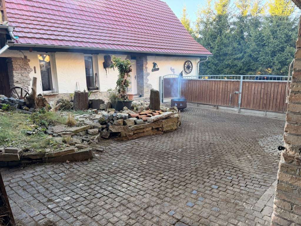 Immobilie in Allstedt - Dreiseitenhof in Top Lage in Pölsfeld - Bild 1
