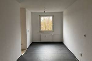 *Frisch renovierte 3-Zimmerwohnung mit Balkon und toller Aussicht* – Wegastraße 2, 33739 Jöllenbeck, Bielefeld – Vorschaubild 5