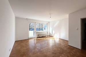 Helle 3,5-Zimmer Wohnung mit Balkon in München