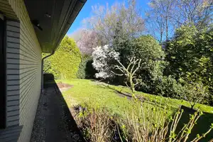 Charmanter Bungalow in ruhiger Siedlungslage. Bezugsfrei ! – Ammerland (Kreis) – Vorschaubild 13