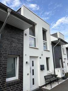 KfW-Effizienzhaus 55 | Reihenmittelhaus in Oldenburg-Nadorst mit gehobener Ausstattung
