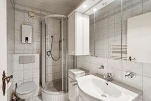 Property thumbnail 16