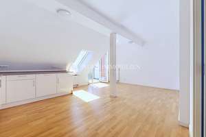 Stilvolle 3-Zimmer-Dachgeschosswohnung mit Terrasse in Top-Zustand, Johannisthal! – Trützschlerstr. 11, 12487 Johannisthal, Berlin – Vorschaubild 4
