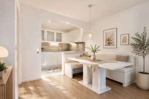 Lichtdurchflutete Wohnung mit Süd-Balkon – Ihr neues Zuhause zum Wohlfühlen – Die vollständige Adresse der Immobilie erhältst du vom Anbieter., 81827 Waldtrudering, München – Vorschaubild 2