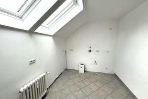 Geräumige Dachgeschoss-Wohnung mit Loggia und Garage in ruhiger Anliegerstraße! – Die vollständige Adresse der Immobilie erhältst du vom Anbieter., 46149 Schwarze Heide, Oberhausen – Vorschaubild 7