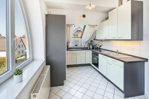 Lichtdurchflutete, bezugsfreie Dachgeschoss Wohnung mit Balkon – Die vollständige Adresse der Immobilie erhältst du vom Anbieter., 81825 Gartenstadt Trudering, München – Vorschaubild 5