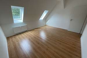 Geräumige 2 Zimmer- Wohnung mit Wohnküche, Balkon und Duschbad im Dachgeschoss – Vorwerker Str. 107, 23554 Sankt Lorenz Nord, Lübeck – Vorschaubild 12
