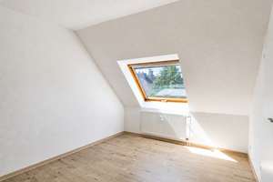 Bezugsfreie 2-Zimmer-Dachgeschosswohnung in Aachen-Eilendorf - perfekt für Singles oder Paare! – Heckstraße 121, 52080 Eilendorf, Aachen – Vorschaubild 3