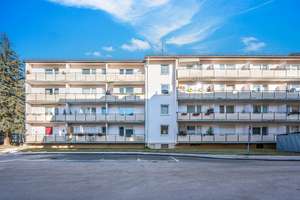 Attraktives Wohninvestment mit zusätzlichem Ausbaupotenzial in München-Berg am Laim – Die vollständige Adresse der Immobilie erhältst du vom Anbieter., 81673 Josephsburg, München – Vorschaubild 2