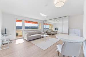 ++ Helles und Modernes Penthouse mit Weitsicht ins Grüne  ++