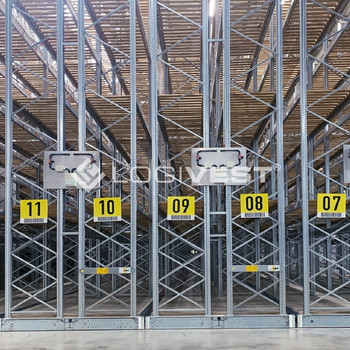 Moderner Neubau einer Lager- und Logistikhalle nahe der A92!