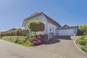 Exklusives Traumhaus mit Designer-Ausstattung & mediterranem Flair in Grenznähe (Belgien+Luxemburg) – Die vollständige Adresse der Immobilie erhältst du vom Anbieter., 54616 Winterspelt – Vorschaubild 1