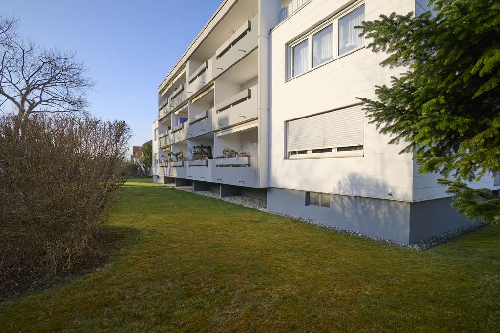 Immobilie in Olching - Vermietete 3-Zimmerwohnung mit zwei Südwest-Balkonen - Bild 3