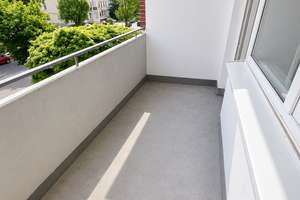 Frisch sanierte 3-Zimmer-Wohnung mit Balkon in Lübeck-St. Jürgen – Fahlenkampsweg 5, 23562 Sankt Jürgen, Lübeck – Vorschaubild 2