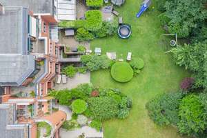 Viel Raum für Ihr Familienglück - sehr gepflegtes Stadthaus in Poppenbüttel – Die vollständige Adresse der Immobilie erhältst du vom Anbieter., 22399 Poppenbüttel, Hamburg – Vorschaubild 30