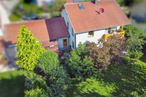 Gemütliches Familienhaus mit uneinsehbarem Garten - nur 588.000 EUR! – Die vollständige Adresse der Immobilie erhältst du vom Anbieter., 84051 Essenbach – Vorschaubild 1