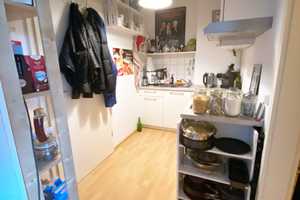 Praktisch geschnittene 2-Zimmer-Wohnung mit Badewanne und großzügigem Wohnbereich – Regensburg – Vorschaubild 2