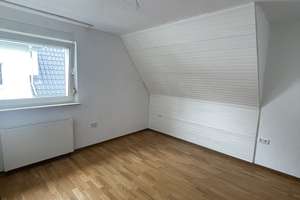 Charmante Wohnung mit Loggia und Blick ins Grüne im beliebten Essen-Fulerum – Die vollständige Adresse der Immobilie erhältst du vom Anbieter., 45149 Fulerum, Essen – Vorschaubild 9