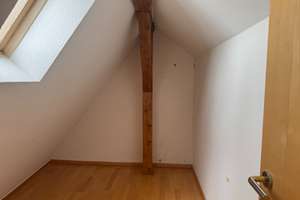Lichtdurchflutete, charmante Dachgeschosswohnung in der Wiehre – 79100 Unterwiehre-Süd, Freiburg im Breisgau – Vorschaubild 11