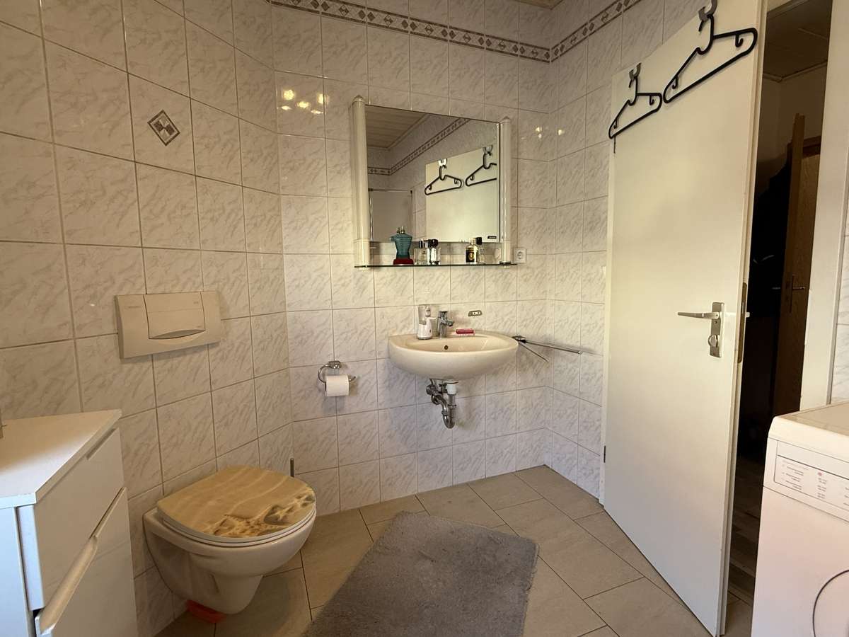 Immobilie in Weiden in der Oberpfalz - Dreifamilienhaus in zentraler Lage von Weiden - Bild 2