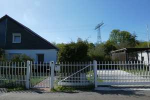 Zwei Häuser auf großzügigem Grundstück in ruhiger Lage von Biesdorf-Süd! – Die vollständige Adresse der Immobilie erhältst du vom Anbieter., 12683 Biesdorf, Berlin – Vorschaubild 1