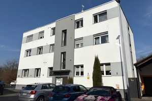 ***Neuwertiges MFH mit großen Parkflächen an kleinem idyllischen Bachlauf**** – Uferstraße 1D8, 61130 Main-Kinzig-Kreis – Vorschaubild 1