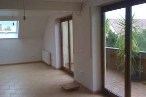 Ansprechende 4-Zimmer-Wohnung mit gehobener Innenausstattung mit Balkon in Münster – Südendstraße 13, 86692 Münster – Vorschaubild 2