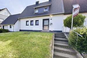 Wohnen, wo Ruhe zuhause ist – charmante DHH in Sackgassenlage in Dortmund Loh – Die vollständige Adresse der Immobilie erhältst du vom Anbieter., 44267 Benninghofen, Dortmund – Vorschaubild 2