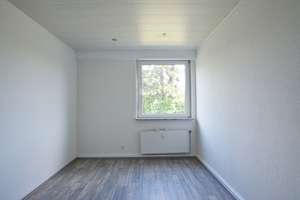 Helle 4- Zimmer-Familien-Wohnung mit  Balkon  und Stellplatz und viel Grün #Nähe Krefeld-Hüls# – Hülser Str. 713, 47803 Inrath/Kliedbruch, Krefeld – Vorschaubild 19