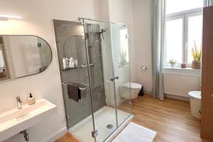 Wohnen mit Flair: Kernsanierte Altbauwohnung mit Küche und Dachterrasse – Ruhrtalstraße 413, 45219 Kettwig, Essen – Vorschaubild 7