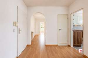 Außergewöhnliche Dachterrassenwohnung mit Kamin nahe dem Nymphenburger Schlosspark – Die vollständige Adresse der Immobilie erhältst du vom Anbieter., 81247 Obermenzing, München – Vorschaubild 12