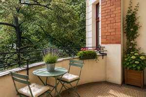Friedenau: Bezugsfreie, wunderschöne ca. 152 m² Altbau-Wohnung mit Balkon + 75 m² vermieteter Anteil – Die vollständige Adresse der Immobilie erhältst du vom Anbieter., 12159 Friedenau, Berlin – Vorschaubild 2
