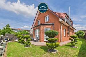 Stilvolles Einfamilienhaus mit Kamin, Fußbodenheizung und sonnigem Garten – ideal für Familien