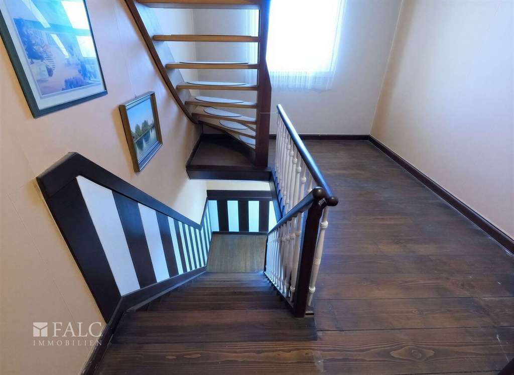 Immobilie in Lamspringe - Solide und mit ausstreichend Platz, dazu ein großer Garten und *** Provisionsfrei *** - Bild 2