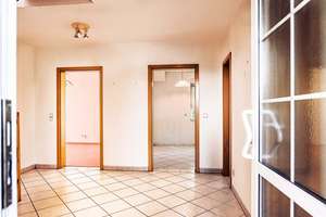 Charmantes EFH mit Südterrasse, Südbalkon & 3 Garagen – Wohnen unter alter Buche – Die vollständige Adresse der Immobilie erhältst du vom Anbieter., 9247 Röhrsdorf, Chemnitz – Vorschaubild 11