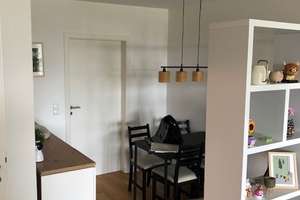 Helle 3-Zi.-Whg. mit West-Balkon und EBK in Haunstetten – Via-Claudia-Str. 34, 86179 Haunstetten-Süd, Augsburg – Vorschaubild 2