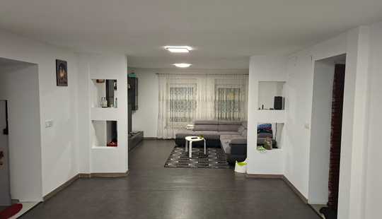 Bild von EG-Wohnung 135 m² | 5 Zimmer | 2 Eingänge | 1700 m² Garten