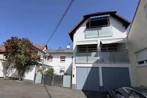 2-Familien/Generationenhaus mit 2 Garagenplätzen in ruhiger Lage – Die vollständige Adresse der Immobilie erhältst du vom Anbieter., 65207 Breckenheim, Wiesbaden – Vorschaubild 2