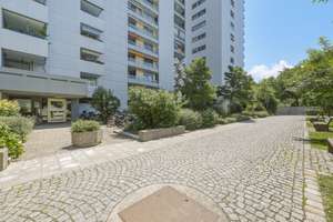 2-Zimmer Wohnung mit Hallenbad und Gemeinschaftsdachterrasse – Die vollständige Adresse der Immobilie erhältst du vom Anbieter., 81243 Aubing-Süd, München – Vorschaubild 1